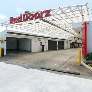 Reddoorz @ El Runway Hotel Bulacan